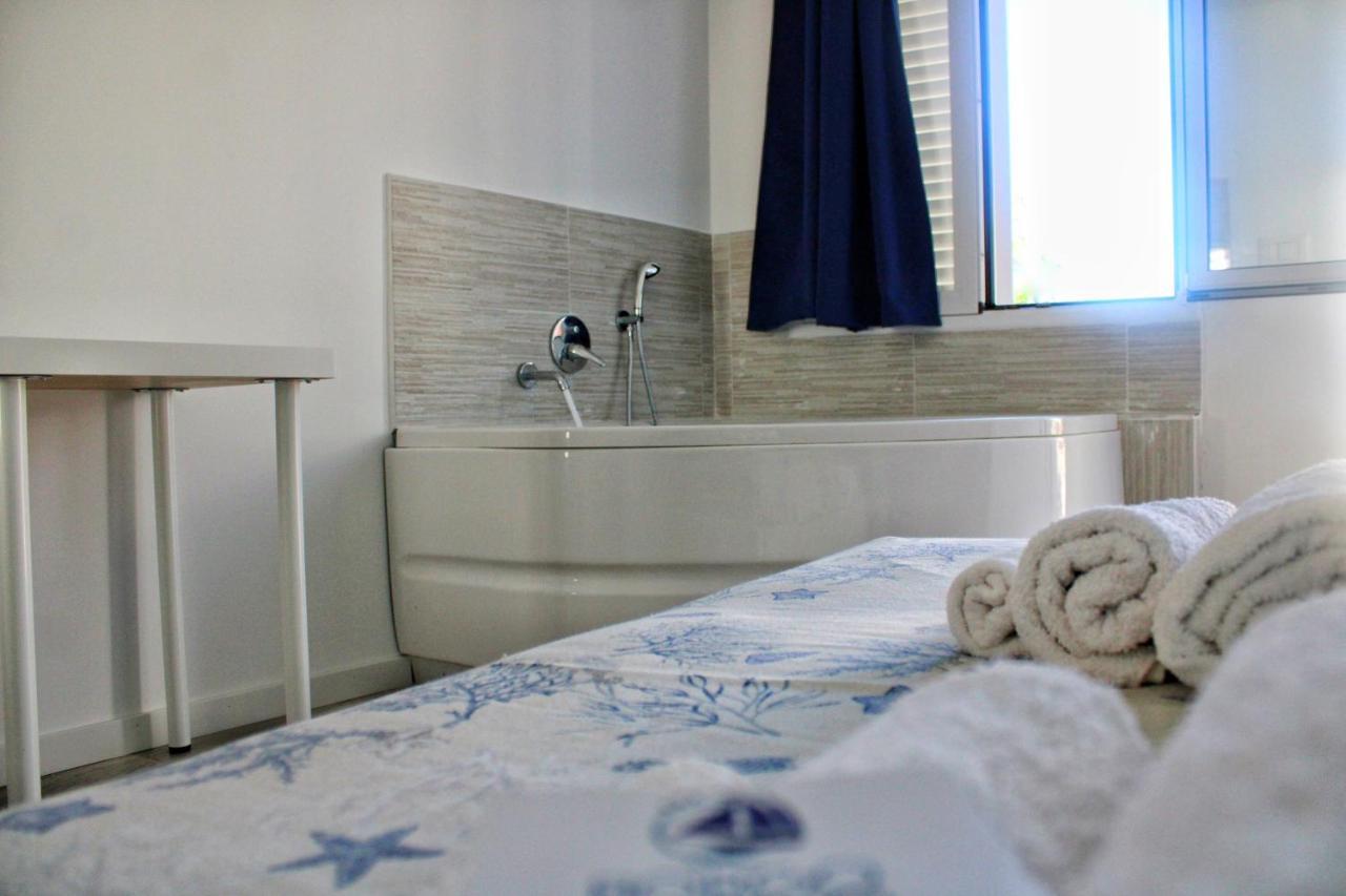 Borgo Marino Suite B&B Cefalu Bagian luar foto